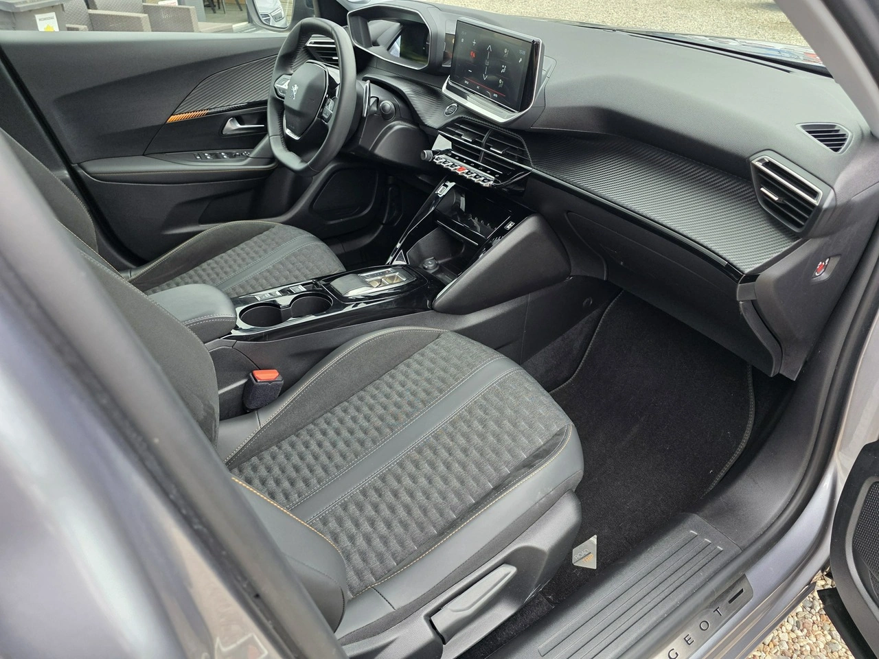 Peugeot 2008 - Zdjęcie 16