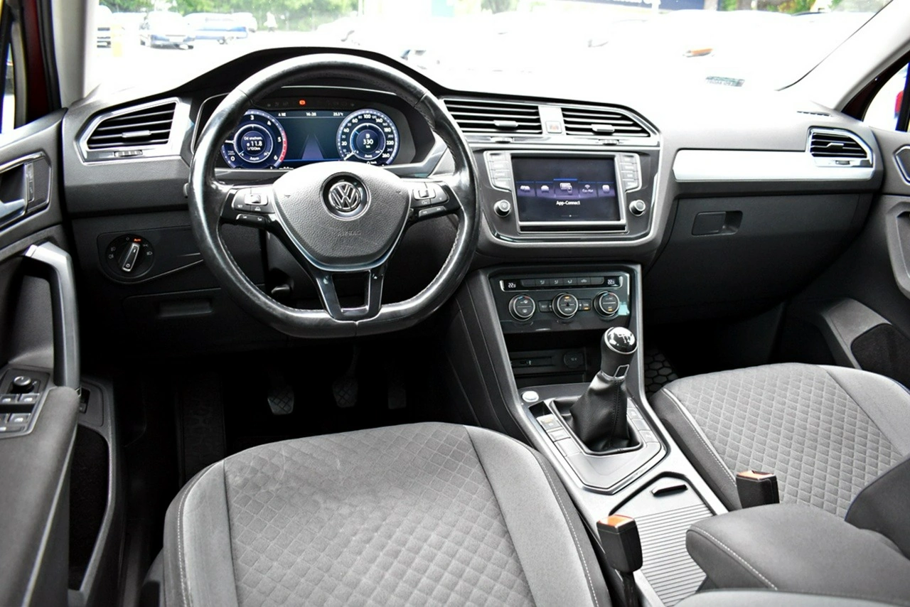 Volkswagen Tiguan - Zdjęcie 12