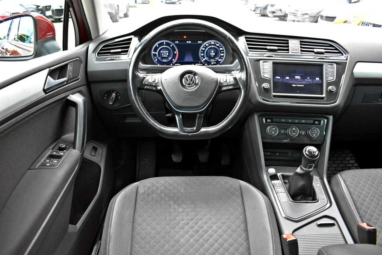 Volkswagen Tiguan - Zdjęcie 13