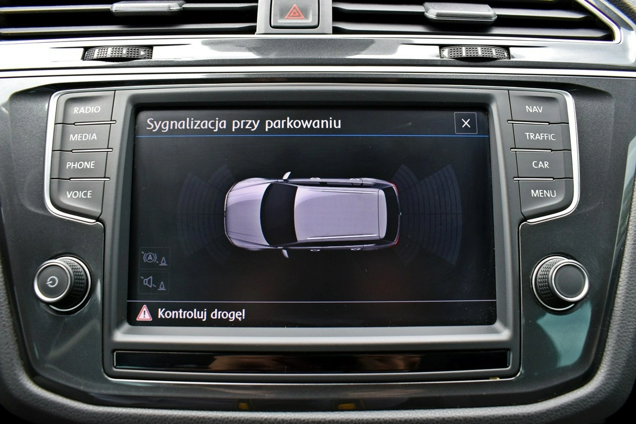 Volkswagen Tiguan - Zdjęcie 19