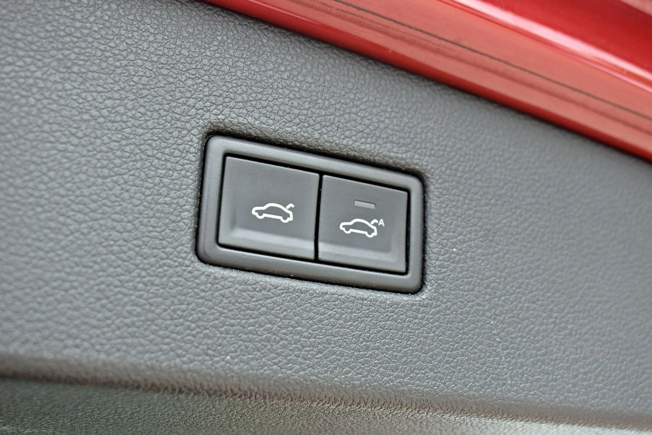 Volkswagen Tiguan - Zdjęcie 25