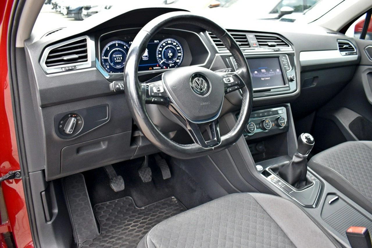 Volkswagen Tiguan - Zdjęcie 8