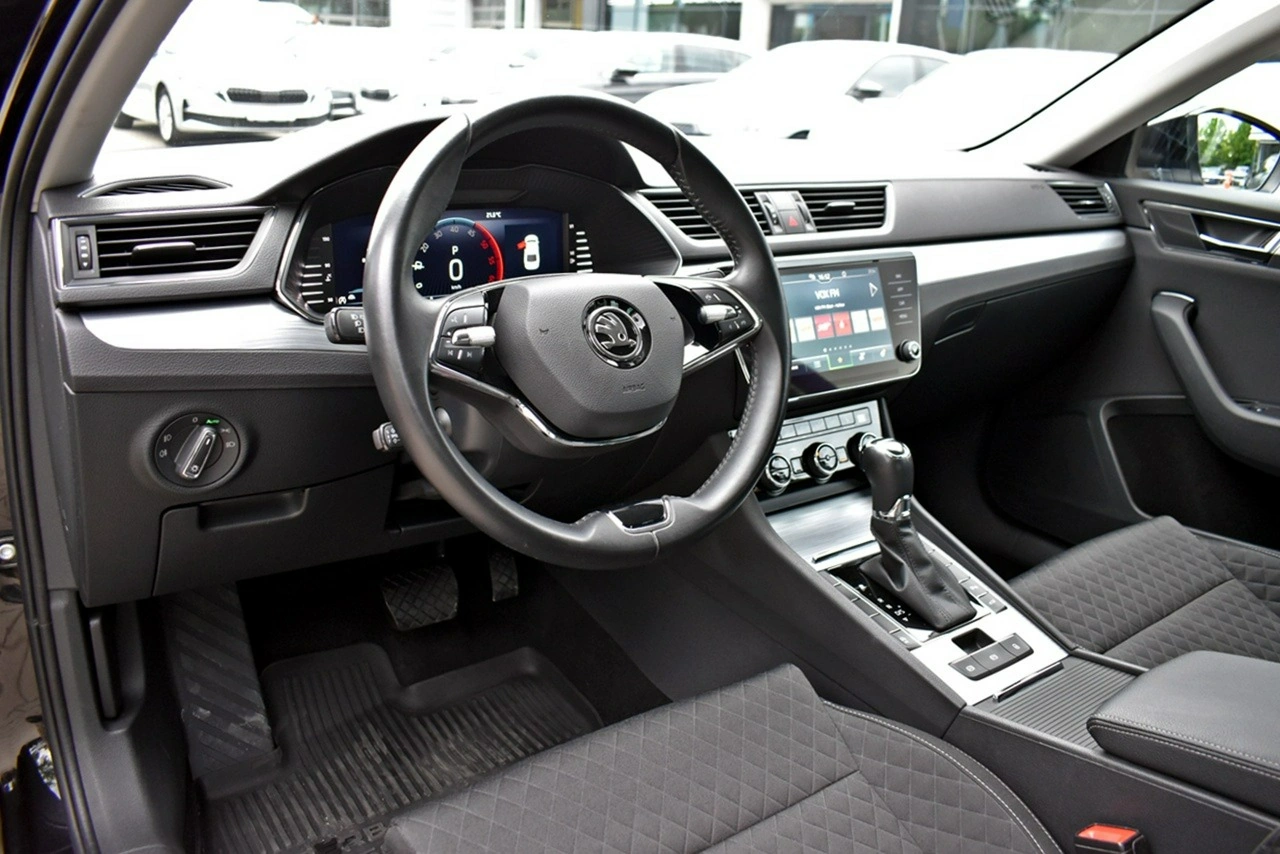 Skoda Superb - Zdjęcie 9