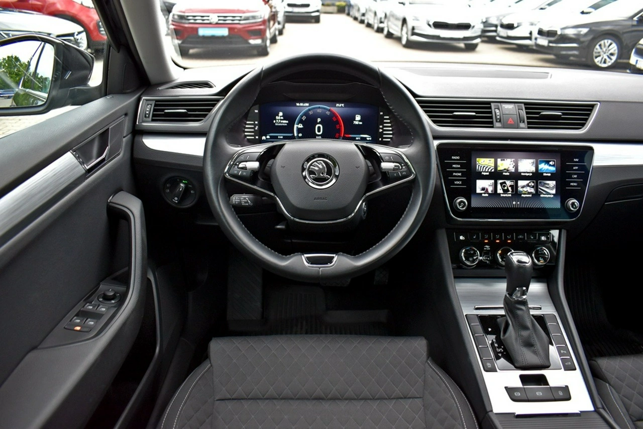 Skoda Superb - Zdjęcie 14