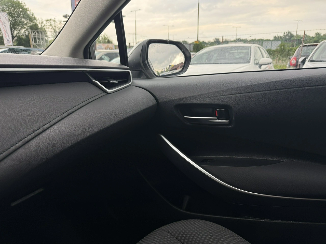 Toyota Corolla - Zdjęcie 28