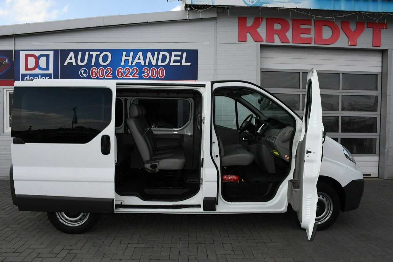 Renault Trafic - Zdjęcie 12