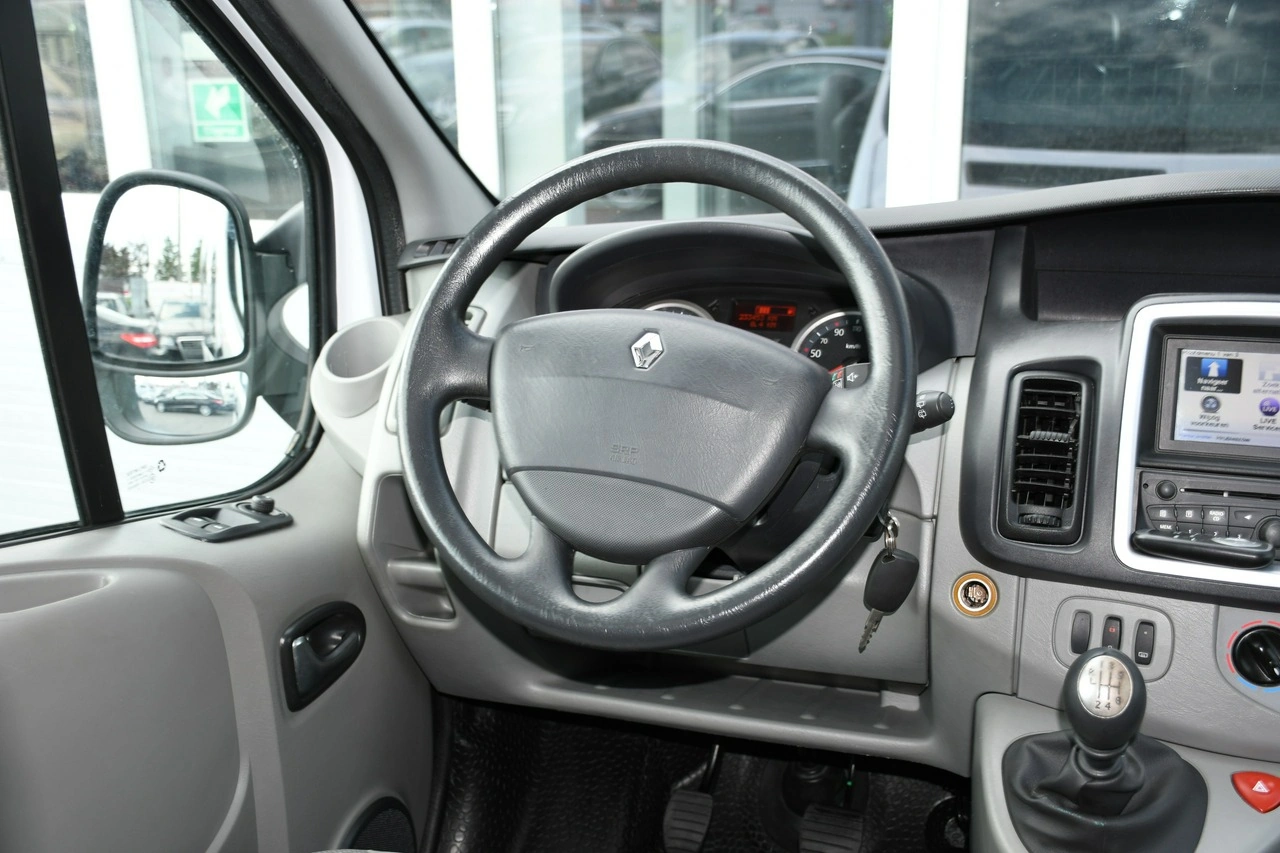 Renault Trafic - Zdjęcie 21