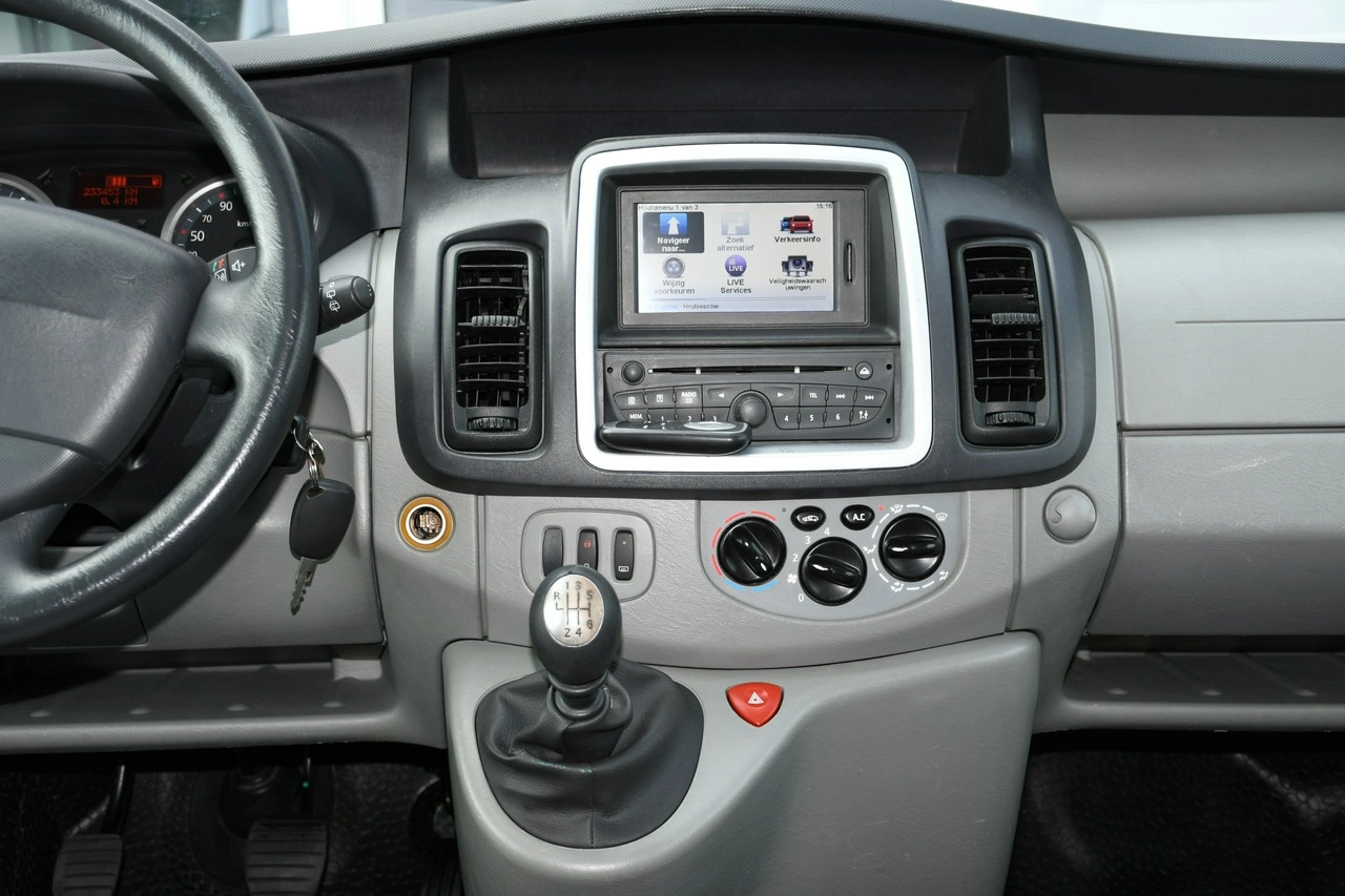 Renault Trafic - Zdjęcie 22