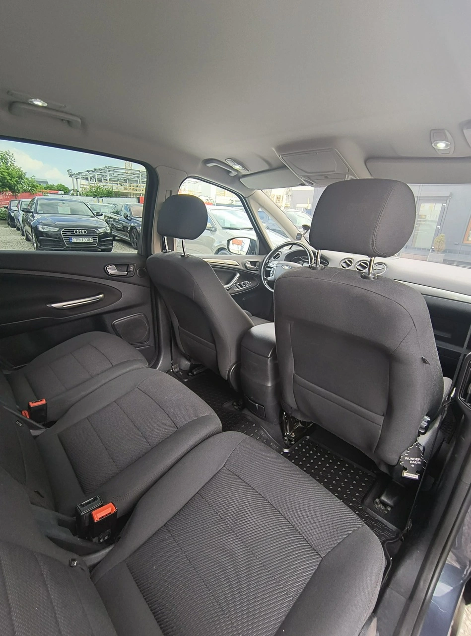 Ford S-Max - Zdjęcie 15