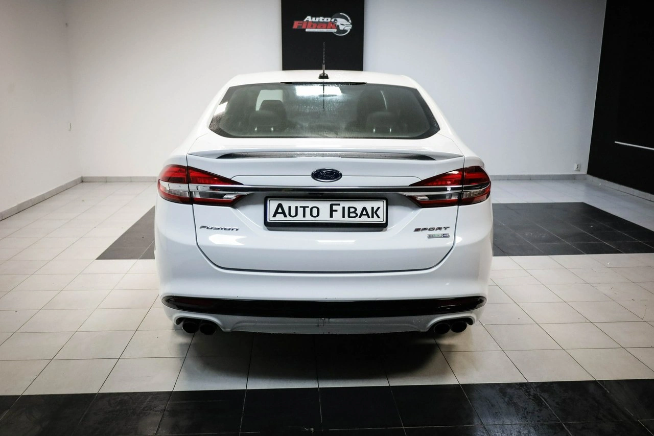 Ford Fusion - Zdjęcie 9
