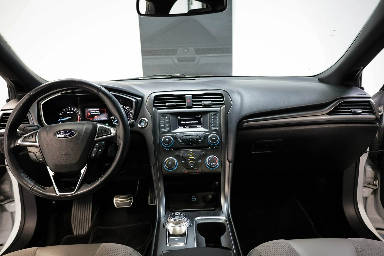 Ford Fusion - Zdjęcie 11