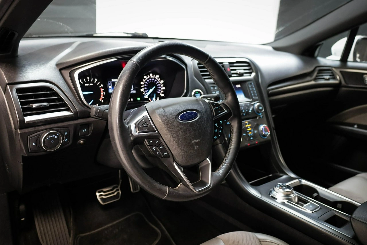 Ford Fusion - Zdjęcie 12