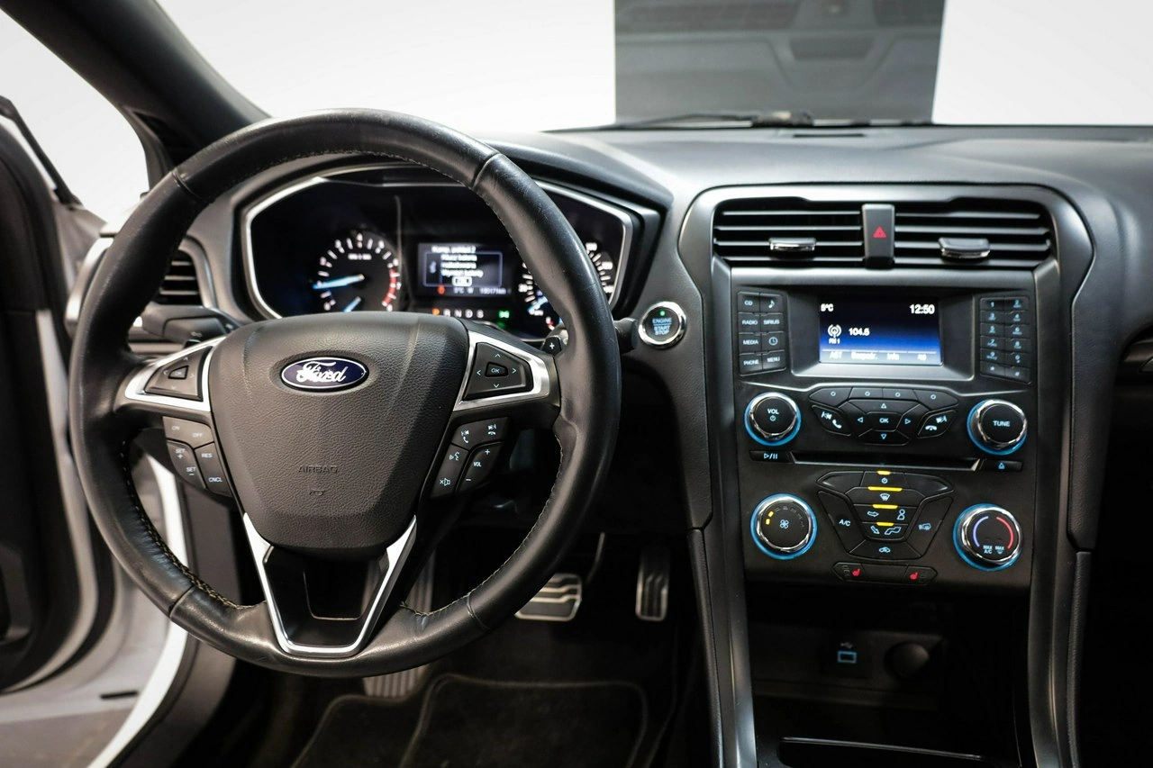 Ford Fusion - Zdjęcie 20