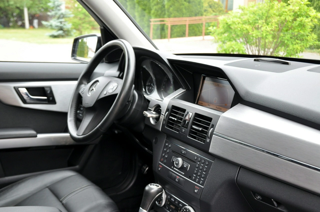 Mercedes GLK 350 - Zdjęcie 17