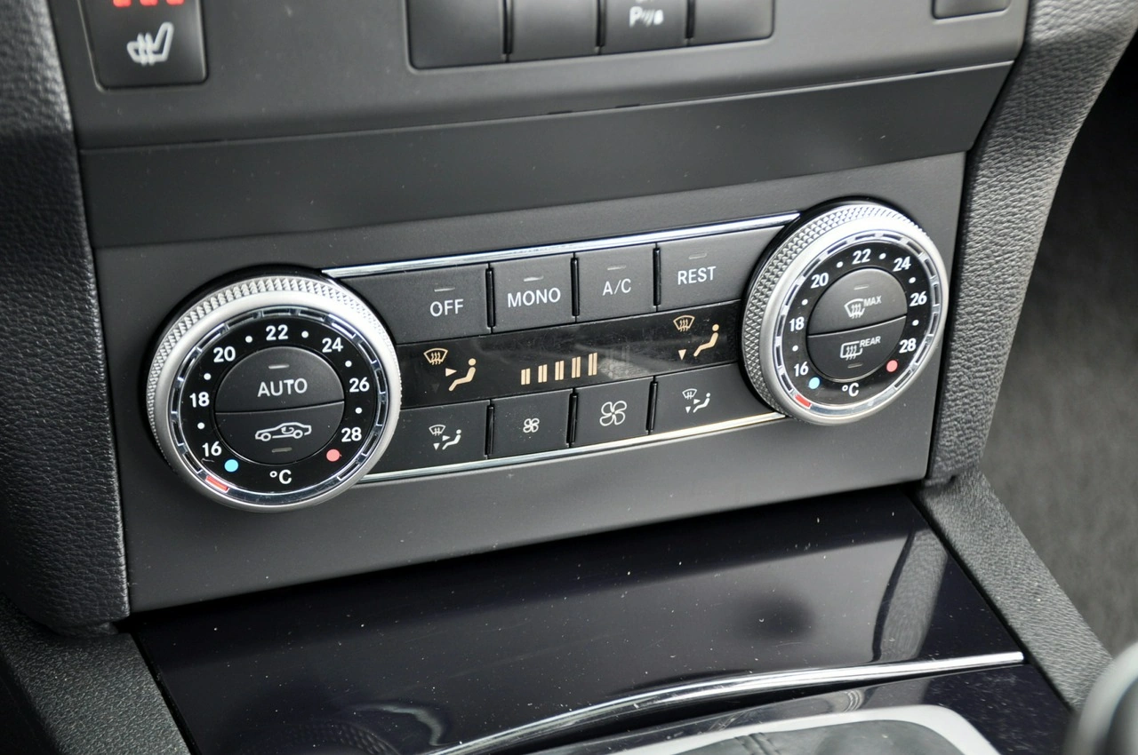 Mercedes GLK 350 - Zdjęcie 35