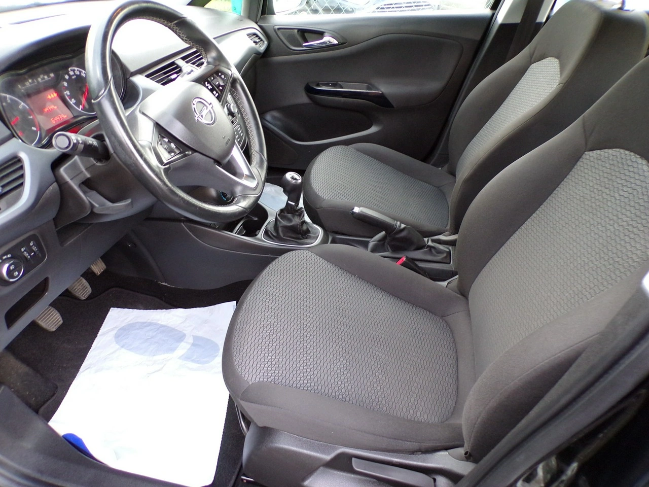 Opel Corsa - Zdjęcie 22