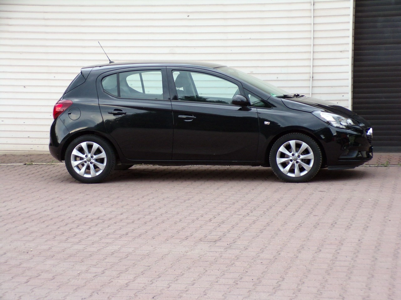 Opel Corsa - Zdjęcie 3