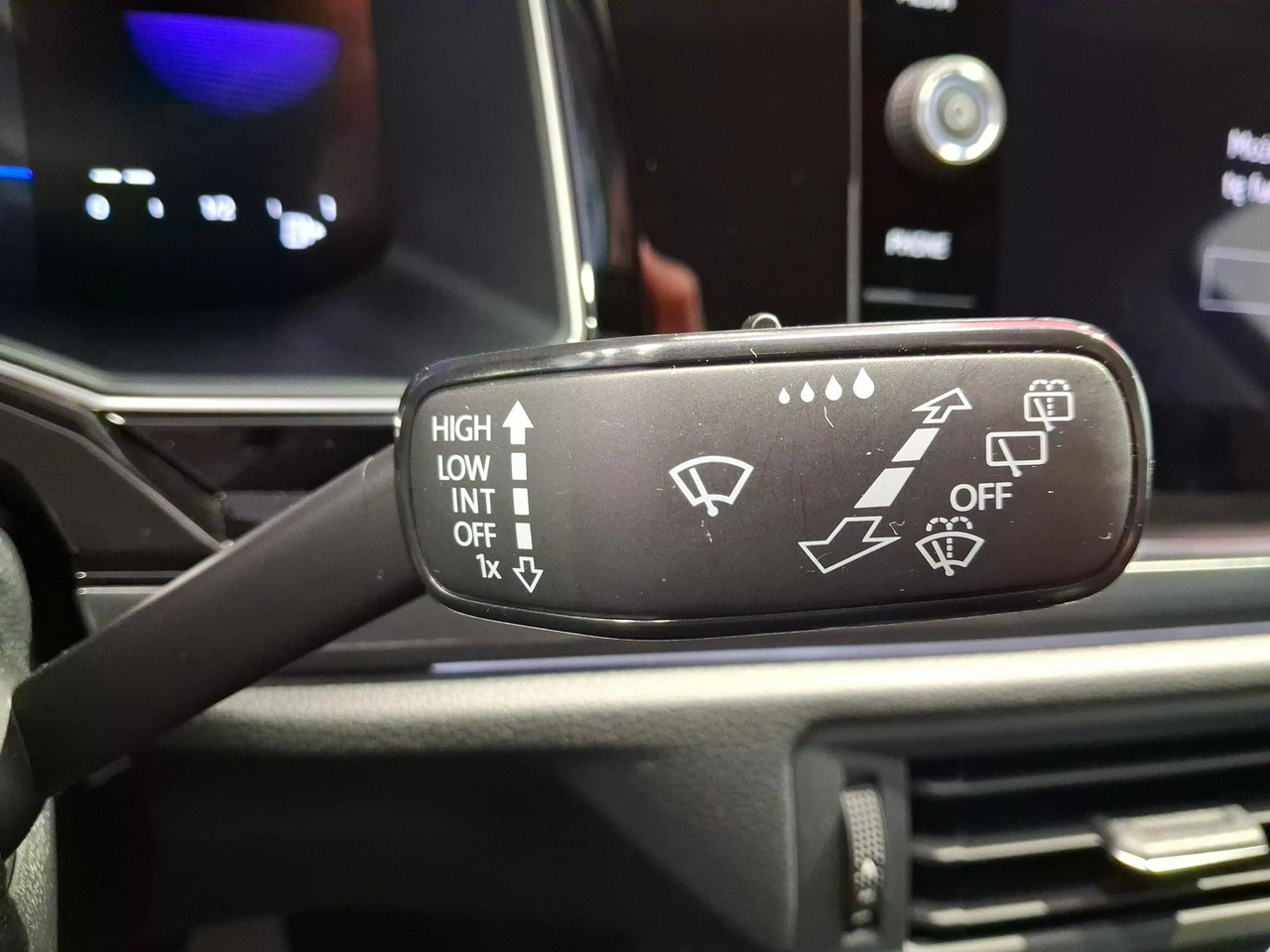 Volkswagen Taigo - Zdjęcie 18