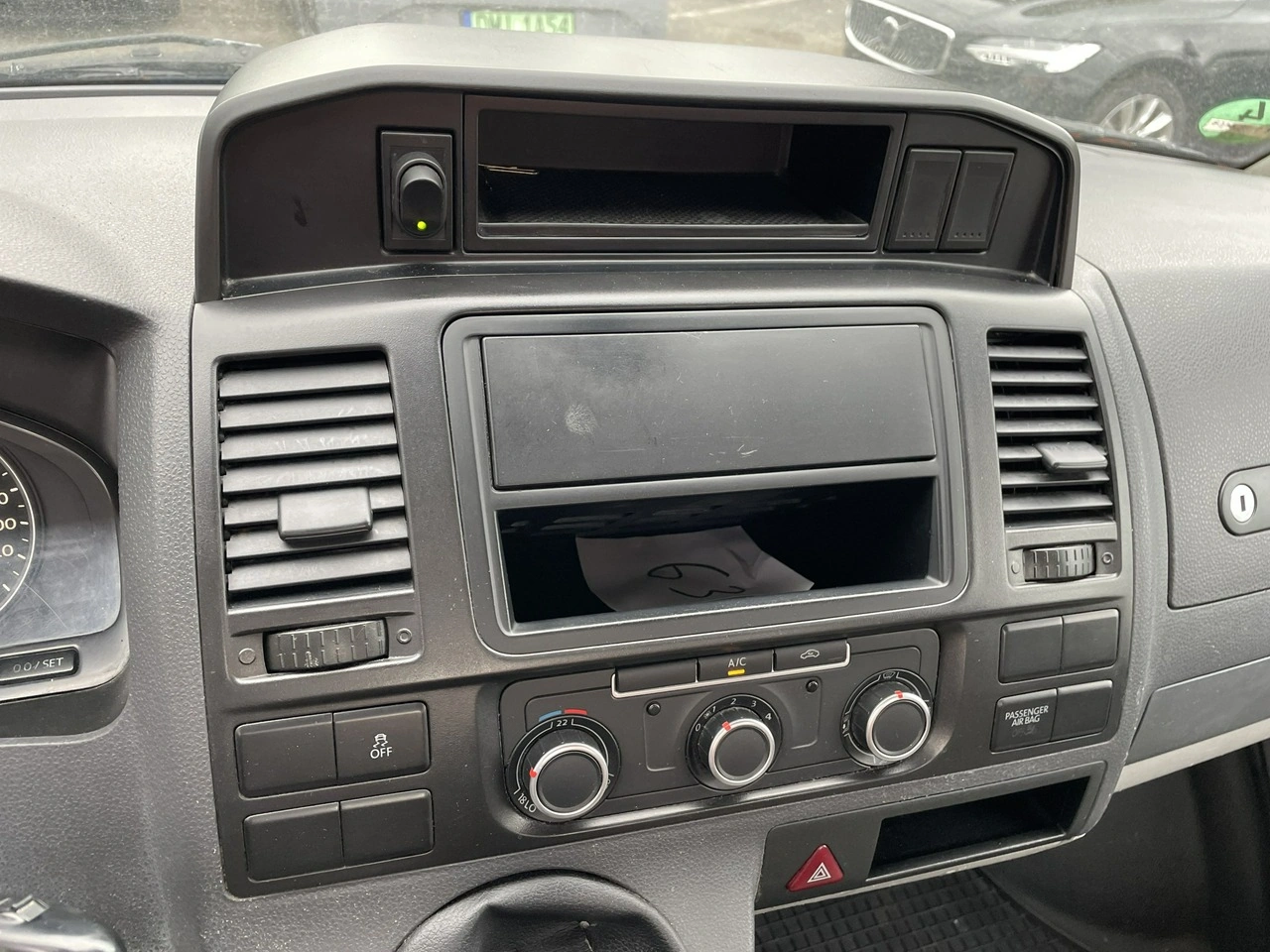 Volkswagen Transporter - Zdjęcie 18