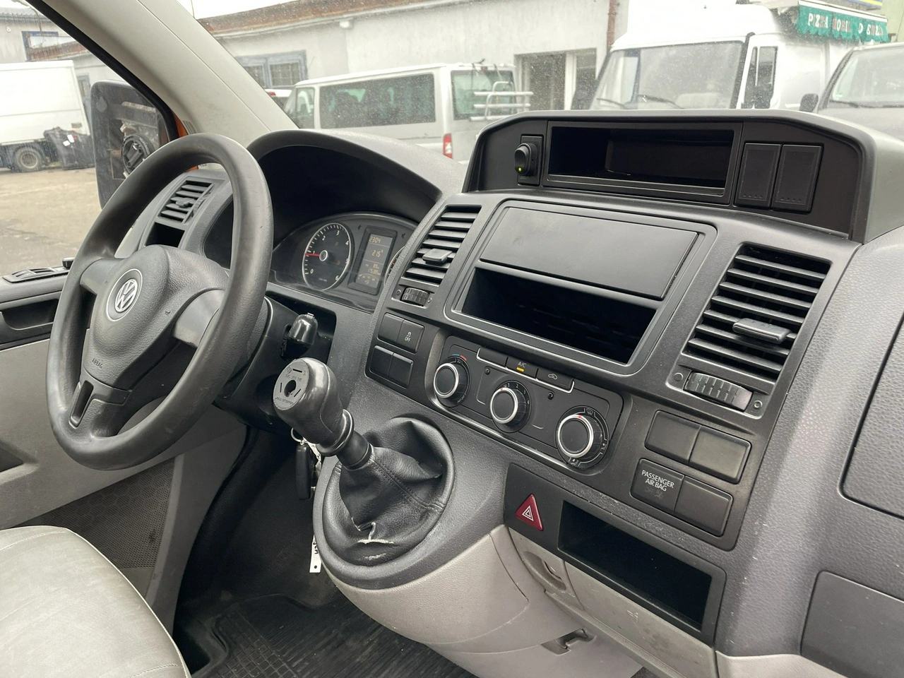 Volkswagen Transporter - Zdjęcie 7