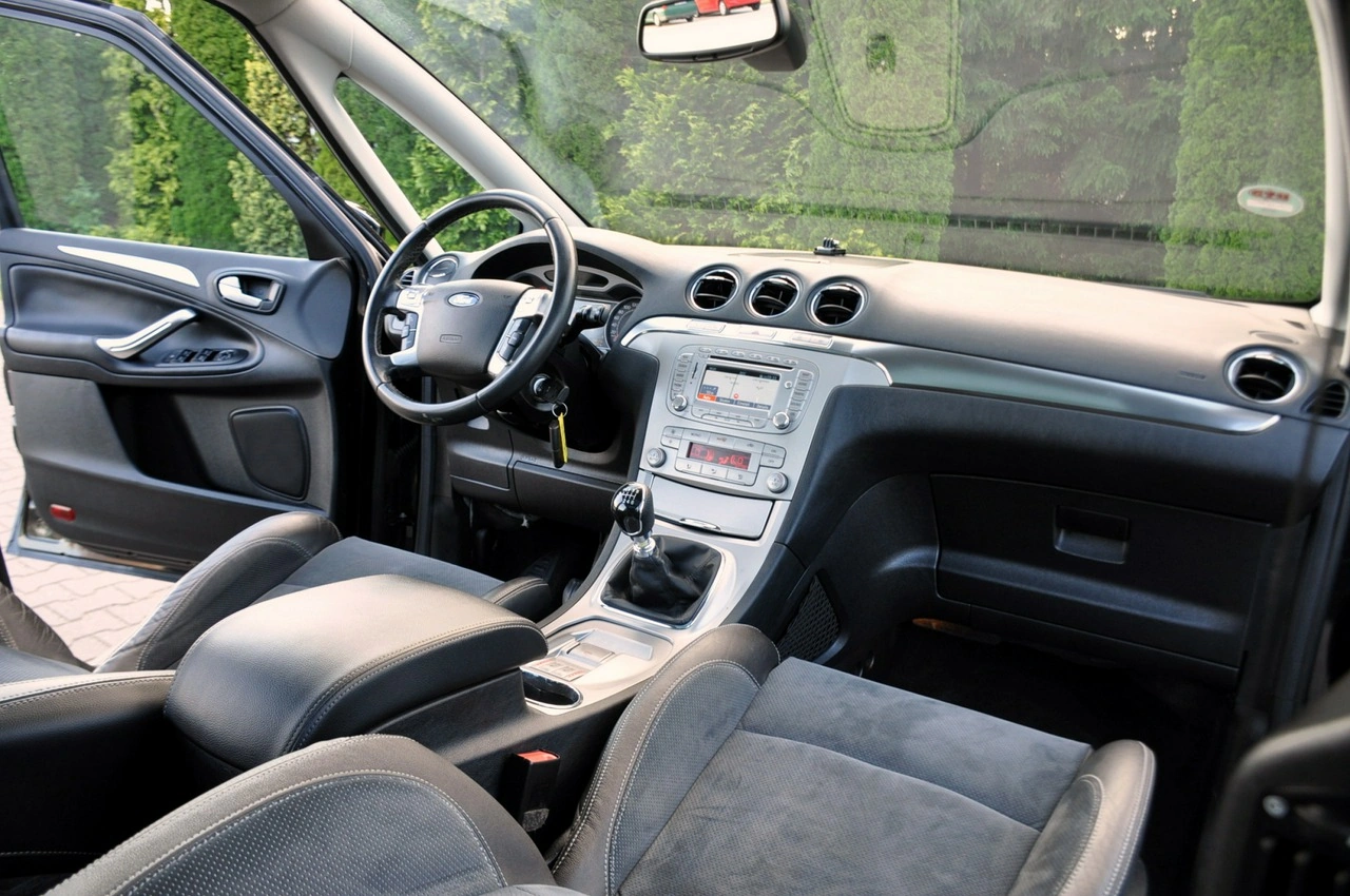 Ford S-Max - Zdjęcie 23