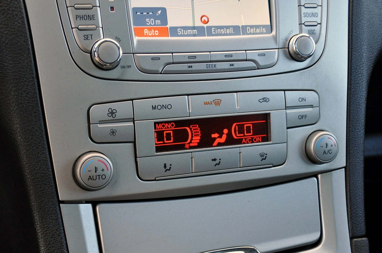 Ford S-Max - Zdjęcie 32