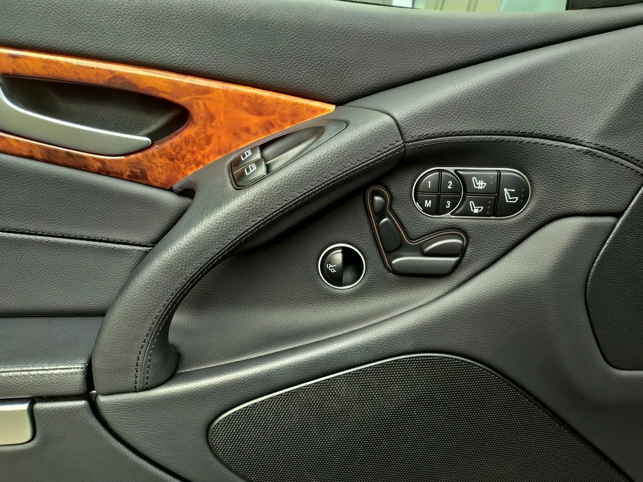 Mercedes SL 550 - Zdjęcie 17