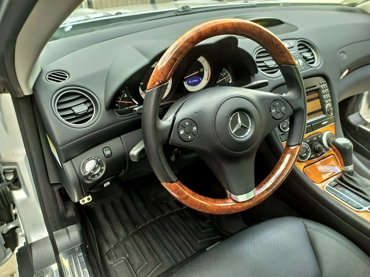 Mercedes SL 550 - Zdjęcie 18