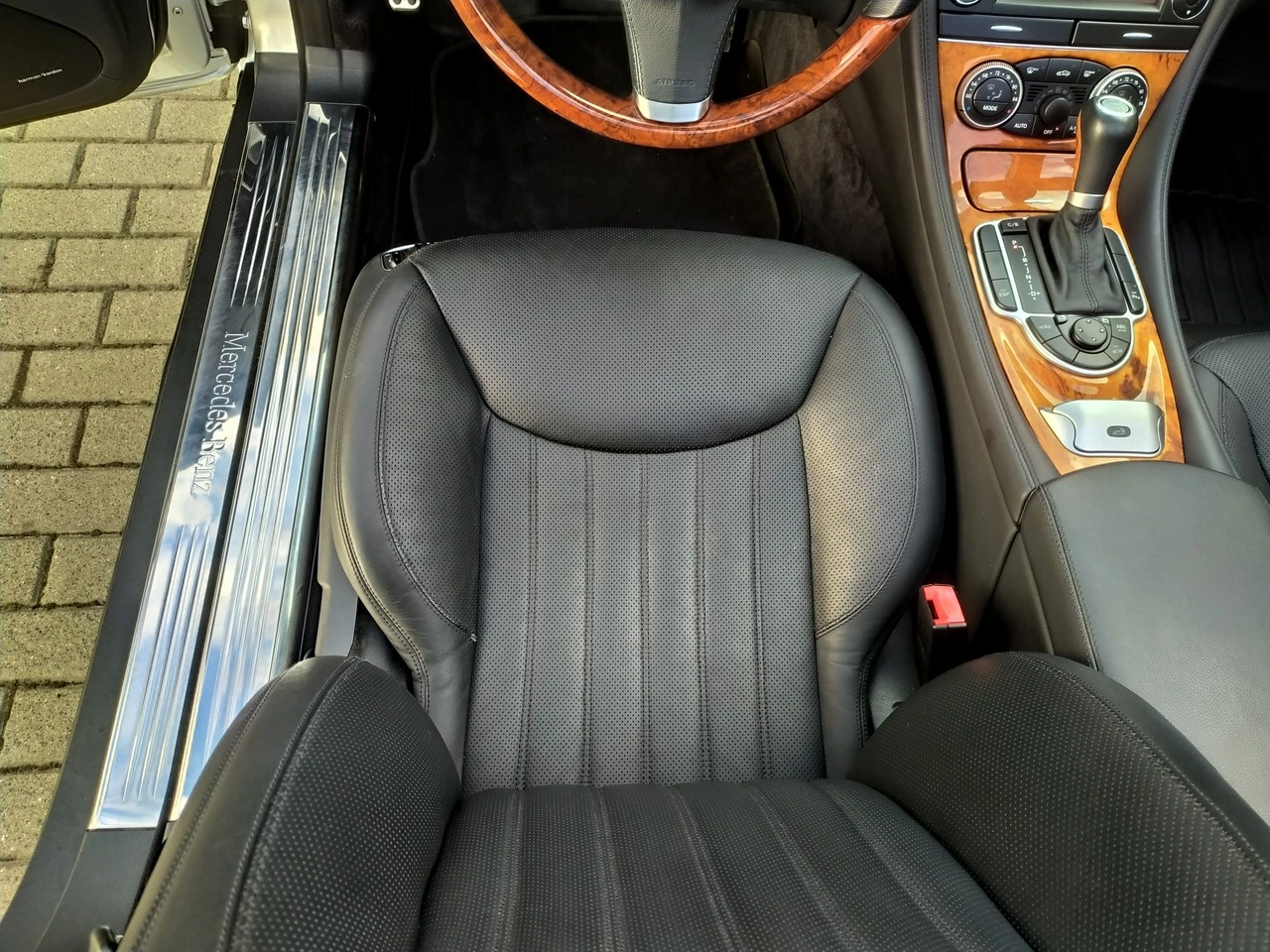 Mercedes SL 550 - Zdjęcie 29