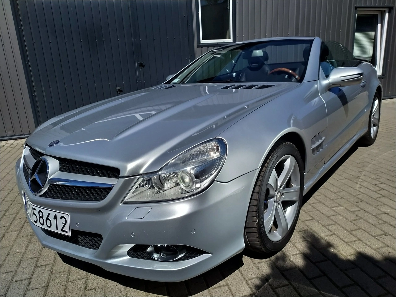 Mercedes SL 550 - Główne zdjęcie