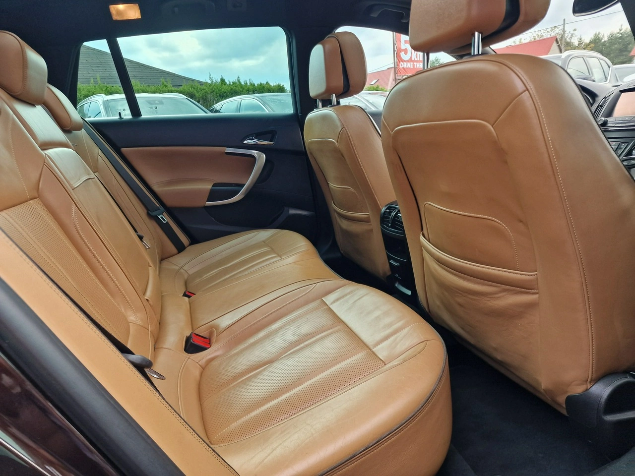 Opel Insignia Sports Tourer - Zdjęcie 18