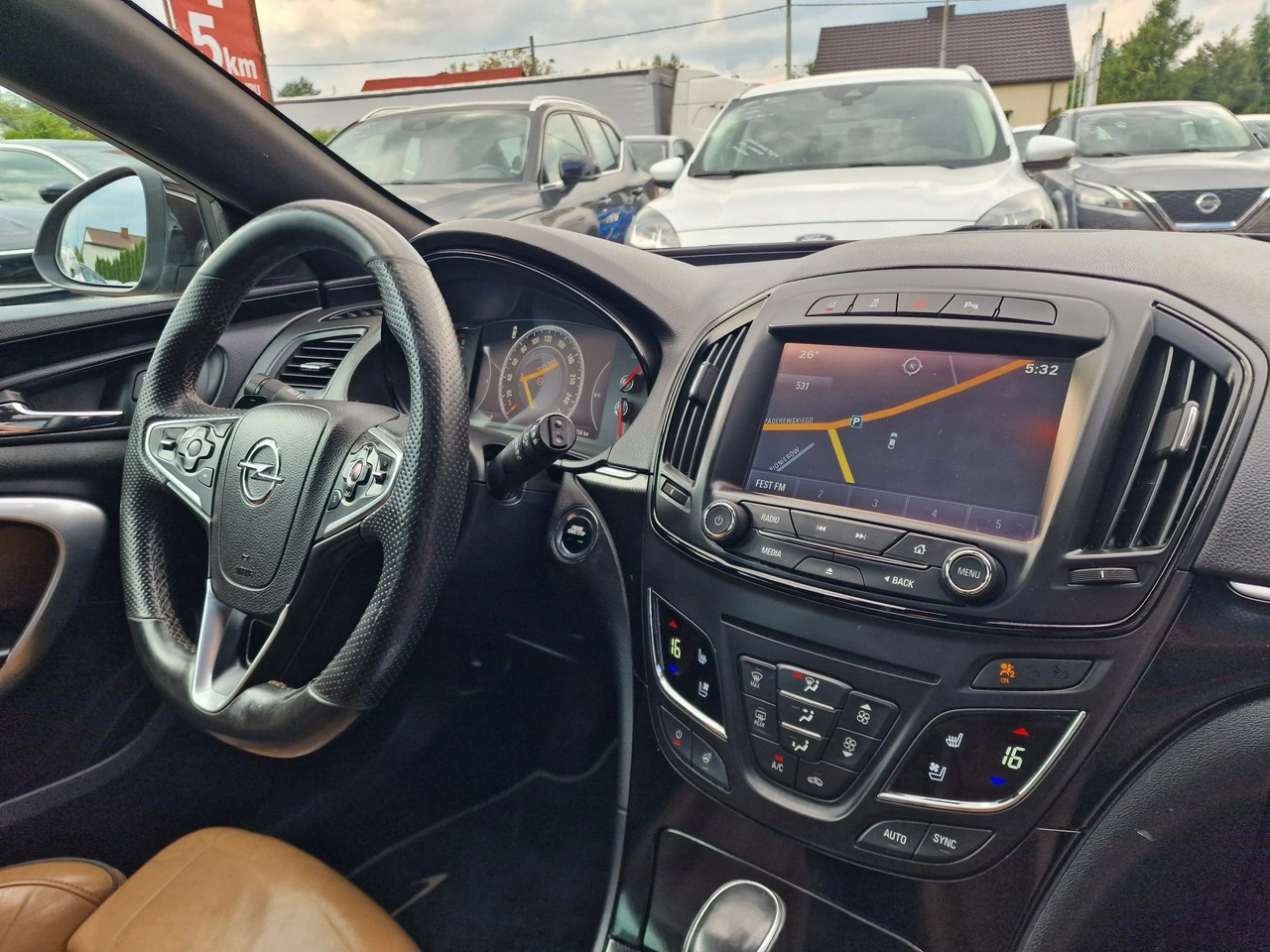 Opel Insignia Sports Tourer - Zdjęcie 21