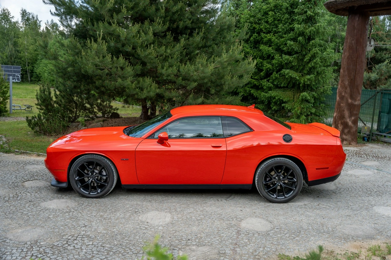 Dodge Challenger - Zdjęcie 15