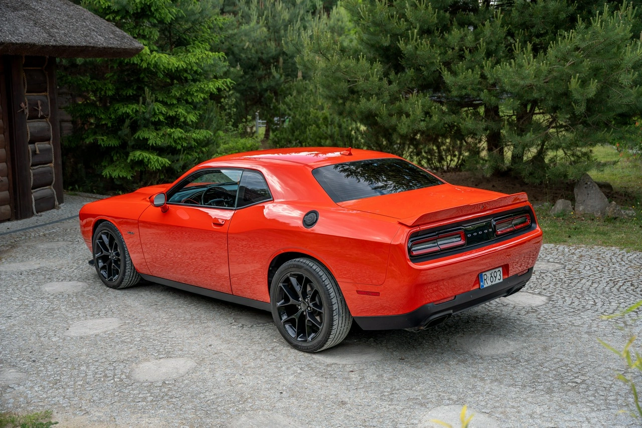 Dodge Challenger - Zdjęcie 1