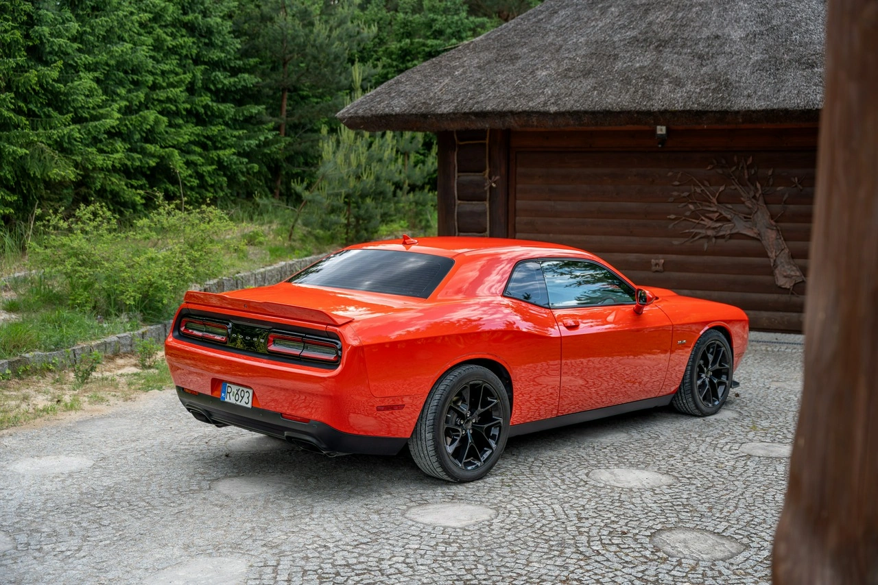 Dodge Challenger - Zdjęcie 21