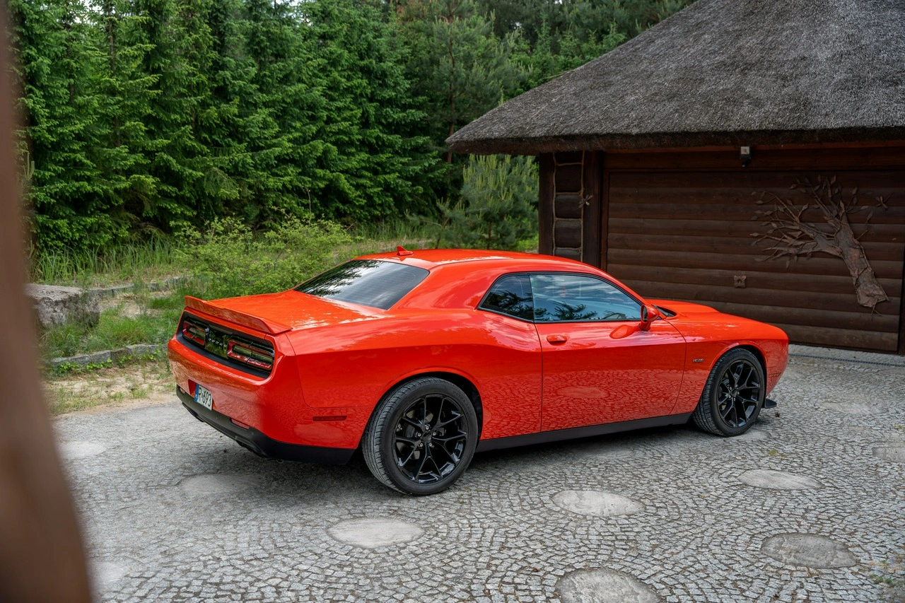 Dodge Challenger - Zdjęcie 29