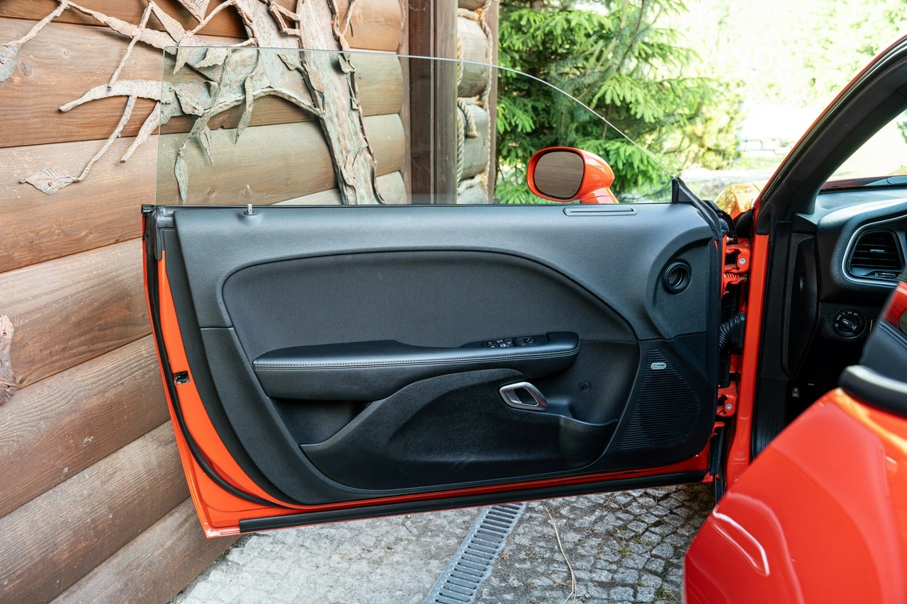 Dodge Challenger - Zdjęcie 35