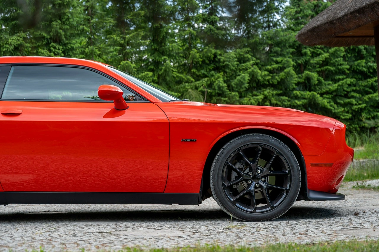 Dodge Challenger - Zdjęcie 8