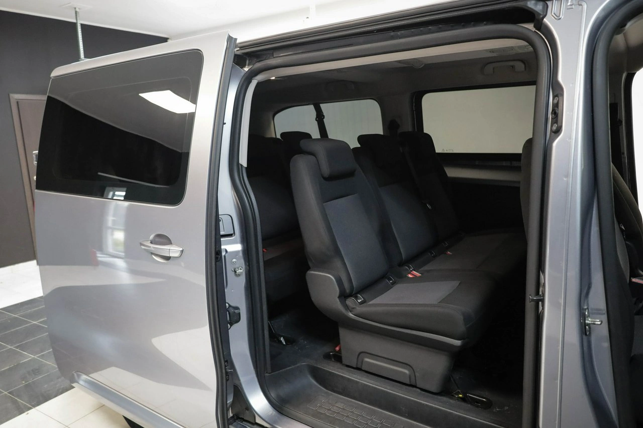 Opel Vivaro - Zdjęcie 16