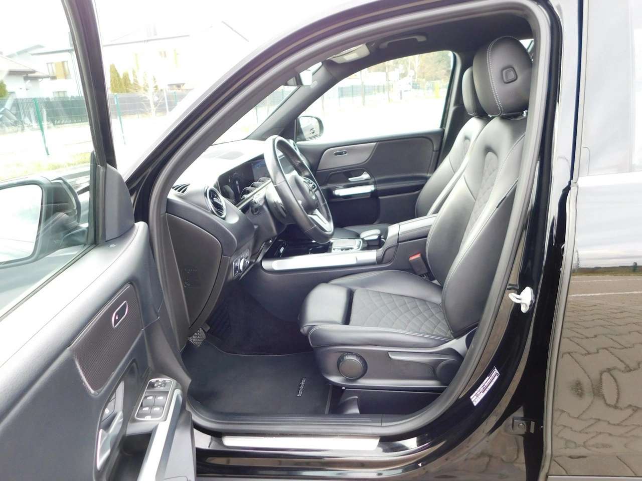 Mercedes GLB - Zdjęcie 11