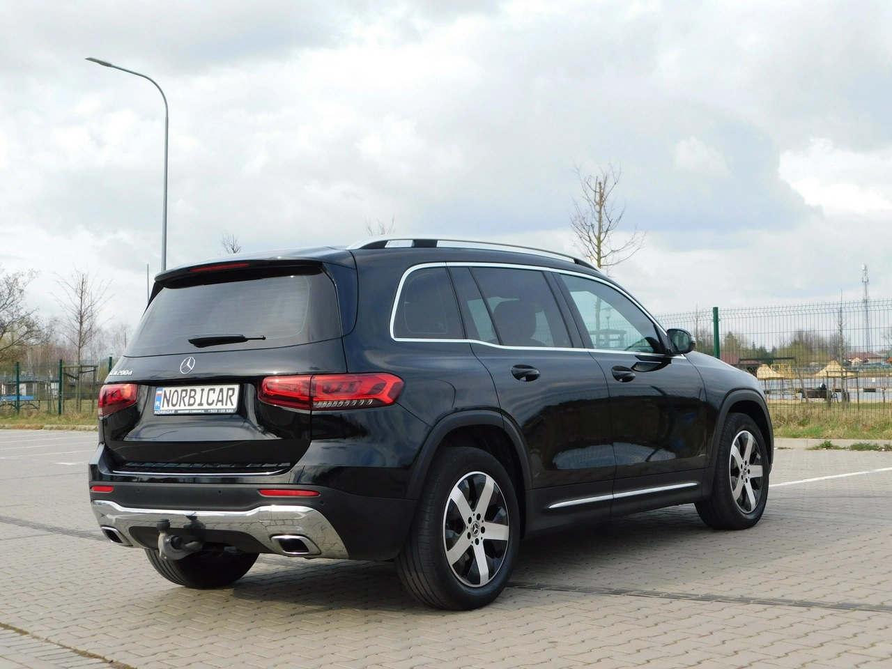 Mercedes GLB - Zdjęcie 3