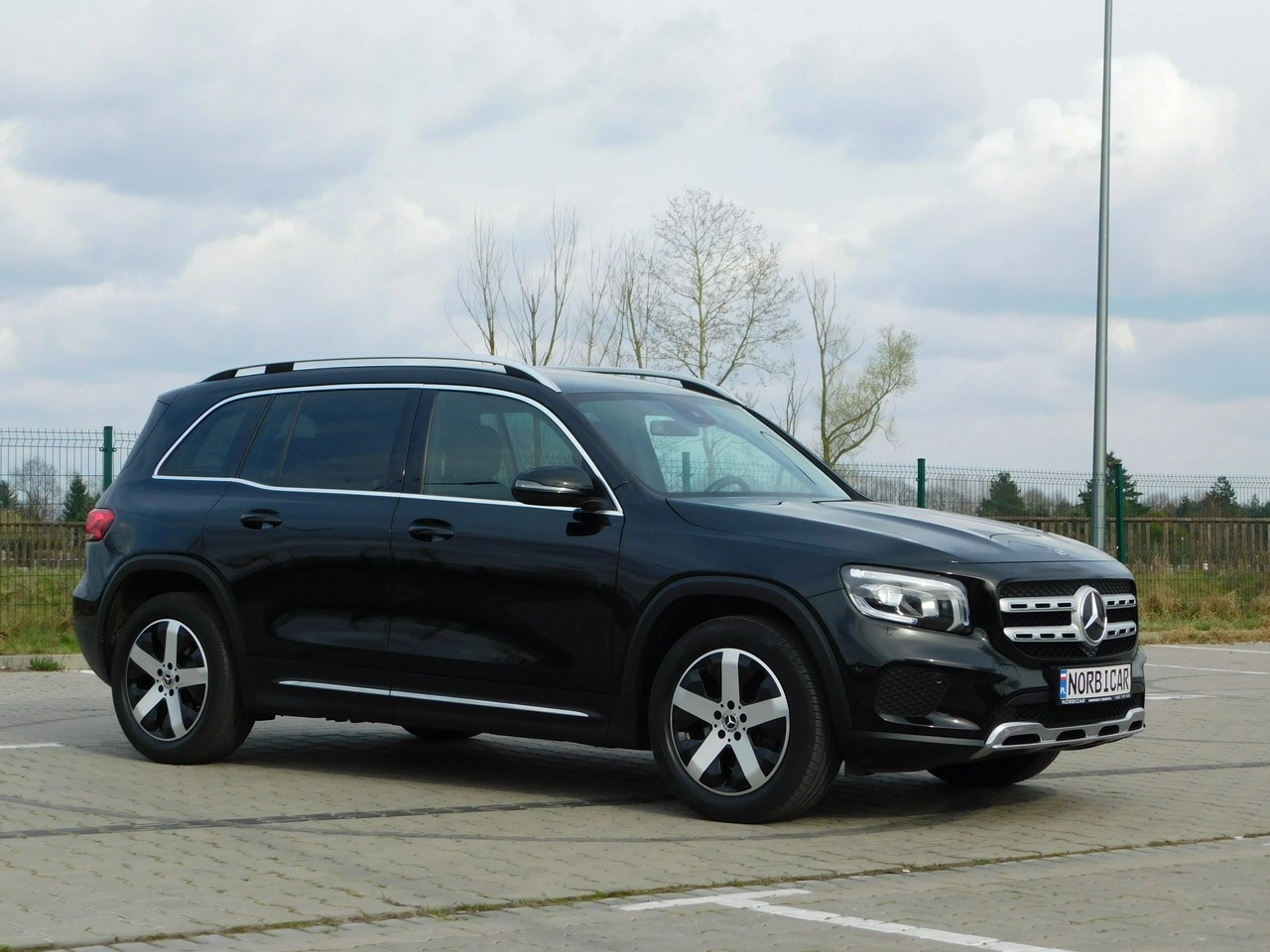 Mercedes GLB - Zdjęcie 4