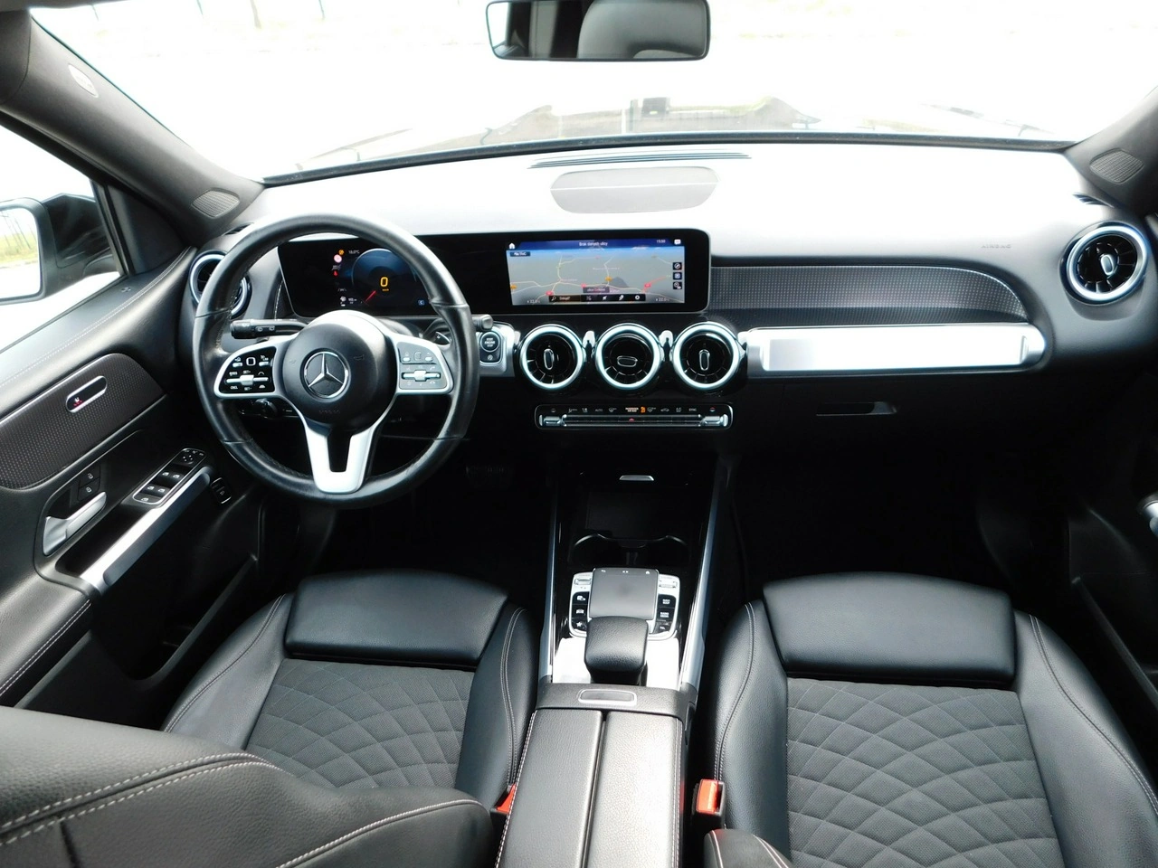 Mercedes GLB - Zdjęcie 5