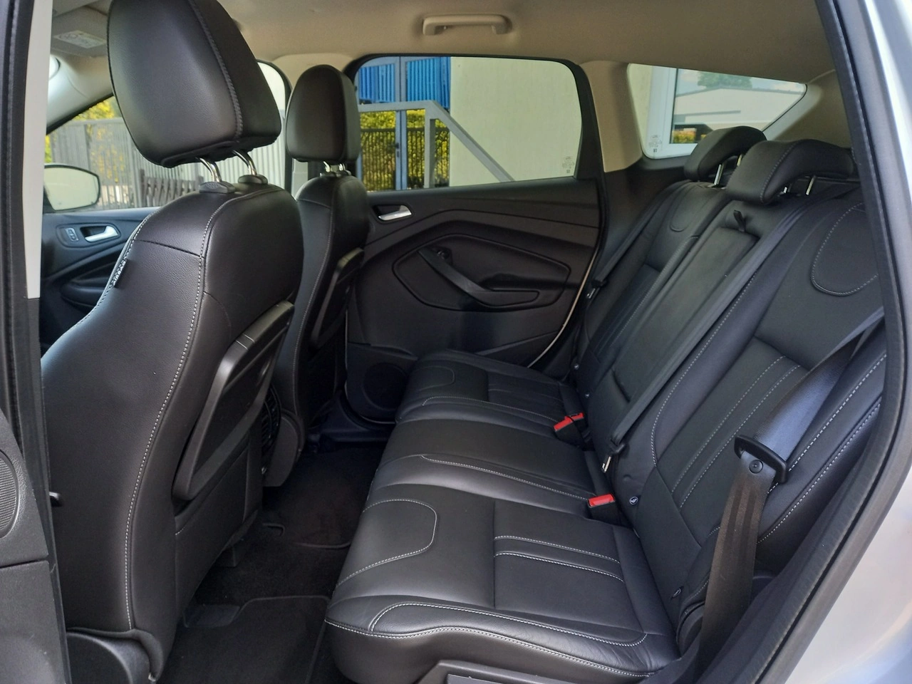Ford Kuga - Zdjęcie 22