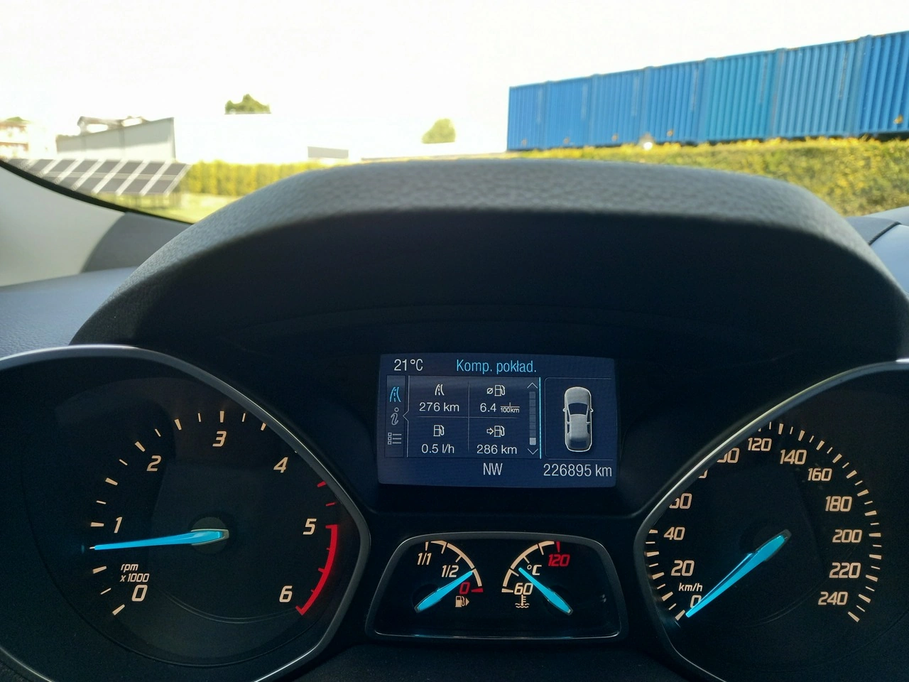 Ford Kuga - Zdjęcie 28
