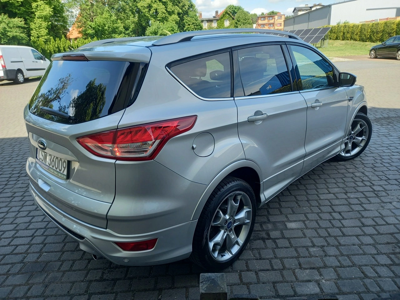 Ford Kuga - Zdjęcie 4