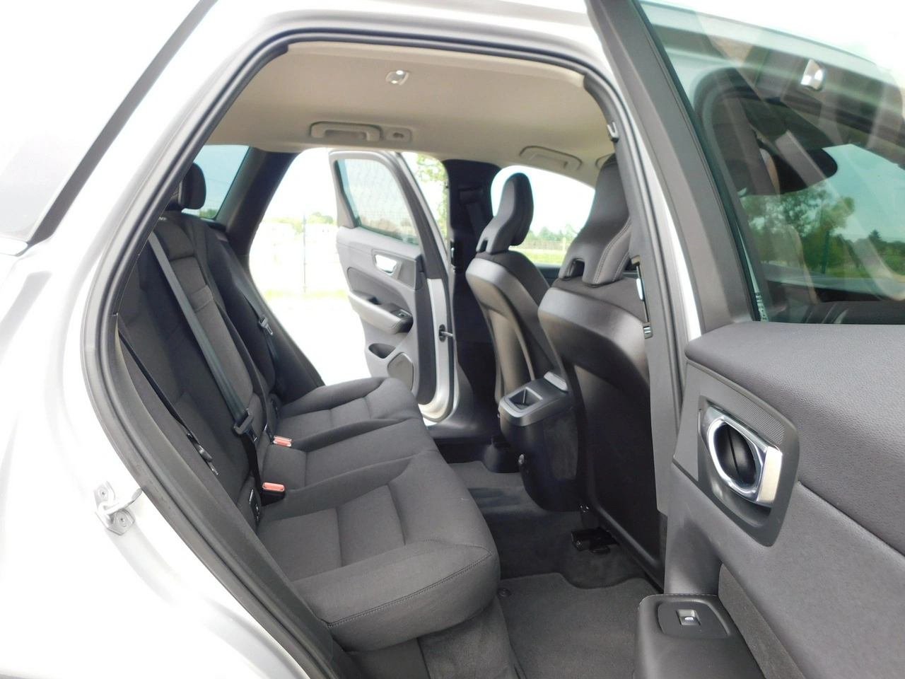 Volvo XC 60 - Zdjęcie 10