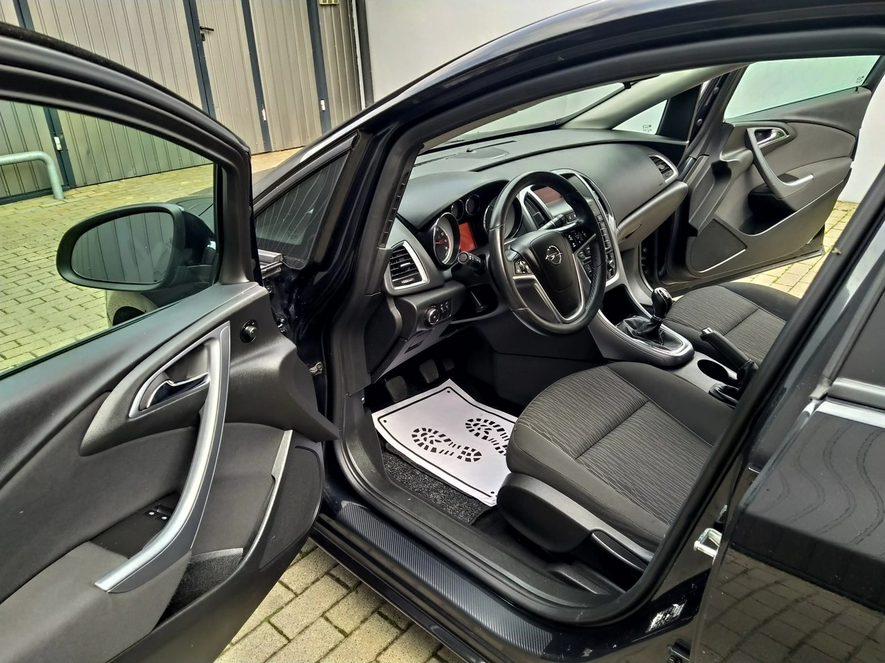 Opel Astra - Zdjęcie 12