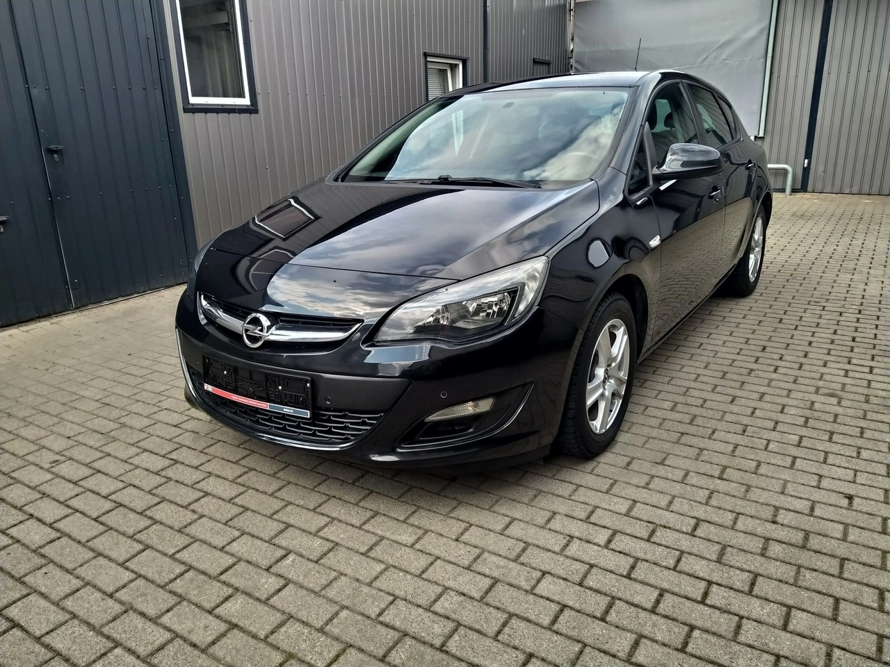 Opel Astra - Zdjęcie 1