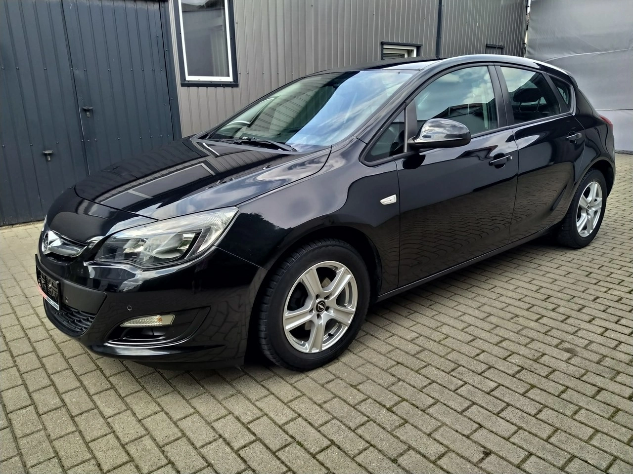Opel Astra - Zdjęcie 2